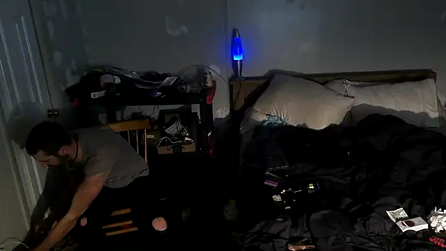 Bi curious86 online show from 11/08/25, 02:37