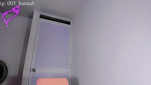 Hannahsmit online show from 10/03/25, 04:03