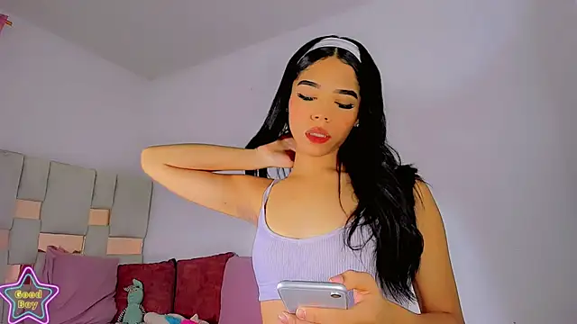 Hannahsmit online show from 12/19/25, 10:34