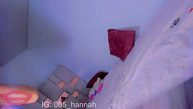 Hannahsmit online show from 12/15/25, 11:49