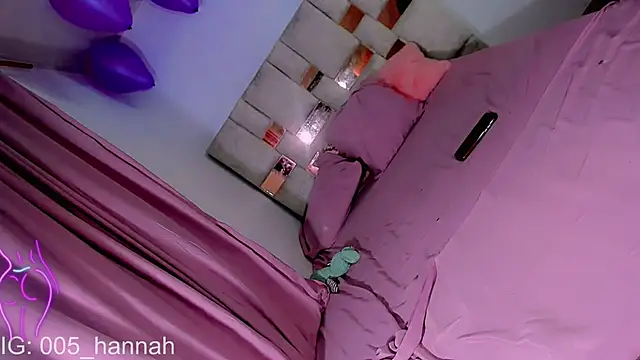 Hannahsmit online show from 11/07/25, 07:46