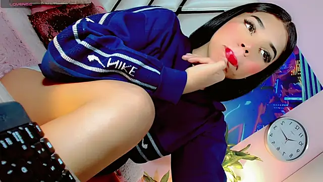 Hannahsmit online show from 01/31/25, 07:18