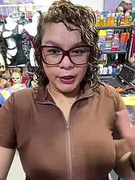 ROSALIALUCY online show from 03/03/26, 11:39