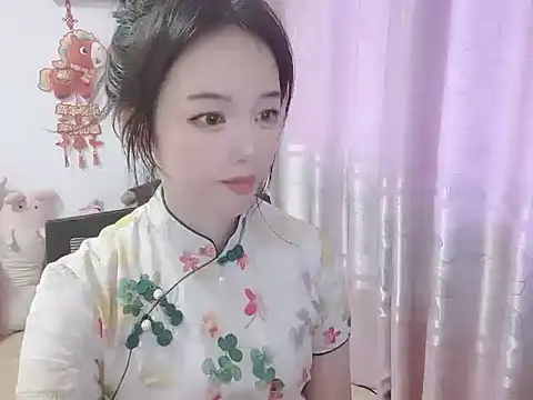 Snapshot of wwcc123 chatting on 05/31/26, 02:17 wwcc123 online show from 05/31/26, 02:17