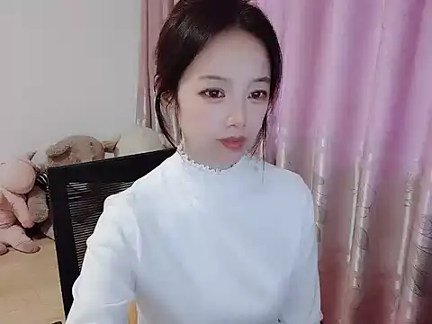 wwcc123 online show from 11/23/25, 02:43