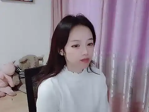 wwcc123 online show from 11/28/25, 02:34