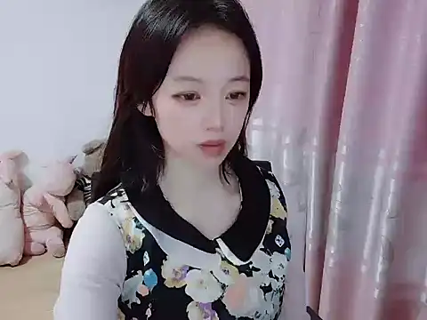 wwcc123 online show from 12/22/25, 03:39