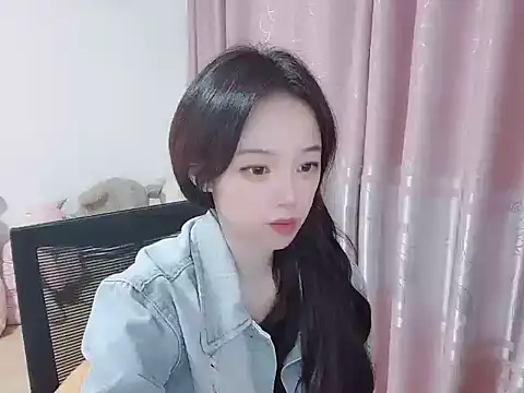 wwcc123 online show from 12/04/25, 02:27