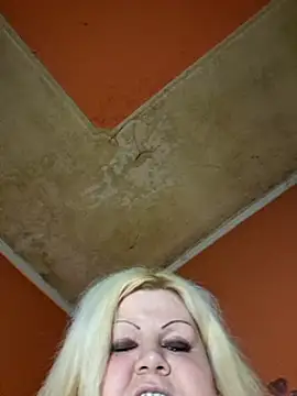 ducicsajsziii online show from 03/07/25, 11:38