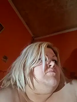 ducicsajsziii online show from 11/12/25, 02:10