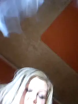 Snapshot of ducicsajsziii chatting on 01/31/26, 09:02 ducicsajsziii online show from 01/31/26, 09:02