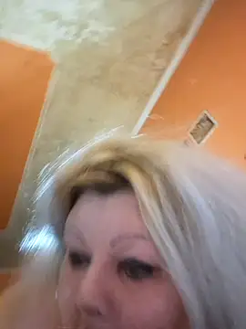 ducicsajsziii online show from 09/24/25, 10:16