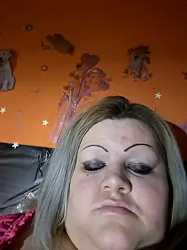 Snapshot of ducicsajsziii chatting on 02/12/26, 05:02 ducicsajsziii online show from 02/12/26, 05:02