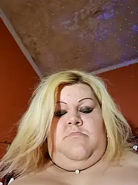 ducicsajsziii online show from 02/19/25, 06:43