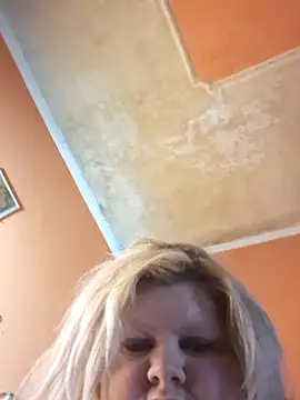 ducicsajsziii online show from 12/19/25, 12:40