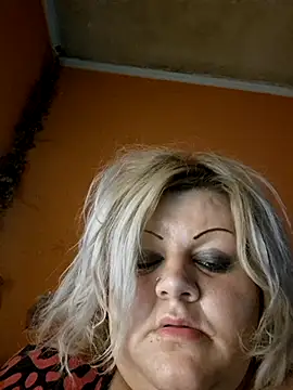 ducicsajsziii online show from 10/10/25, 10:21