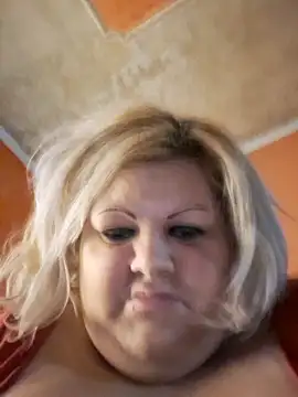 ducicsajsziii online show from 12/18/25, 08:56