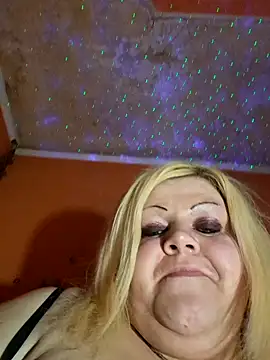 ducicsajsziii online show from 02/15/25, 09:28