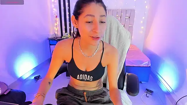 Gorgeous Team online show from 04/17/26, 09:17