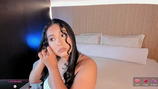 Gaby Blaze online show from 10/12/25, 10:11