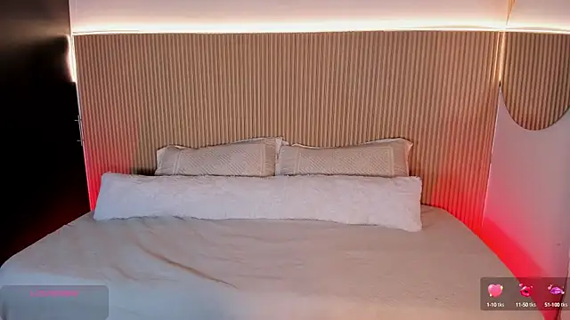 Gaby Blaze online show from 10/15/25, 09:12