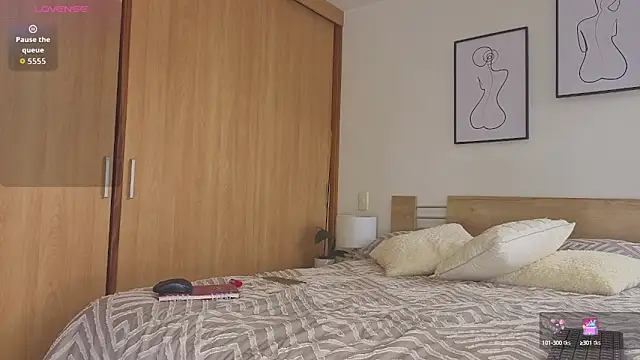 sweet sophia90s online show from 10/08/25, 02:51