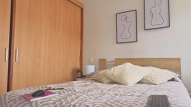 sweet sophia90s online show from 10/07/25, 03:24