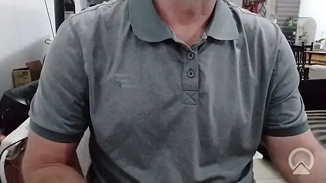 Snapshot of Ivanxx712 chatting on 10/04/25, 01:18 Ivanxx712 online show from 10/04/25, 01:18