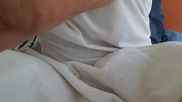 Snapshot of Ivanxx712 chatting on 03/12/25, 06:11 Ivanxx712 online show from 03/12/25, 06:11