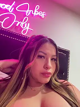 sexyyykloee online show from 04/12/26, 04:05