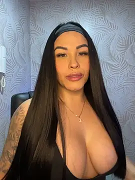 sexyyykloee online show from 11/11/25, 04:18