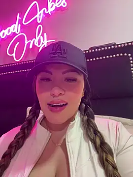 sexyyykloee online show from 05/12/26, 04:20