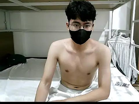 Gwencloudy online show from 02/22/26, 09:22