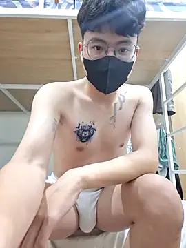 Gwencloudy online show from 03/17/26, 03:48