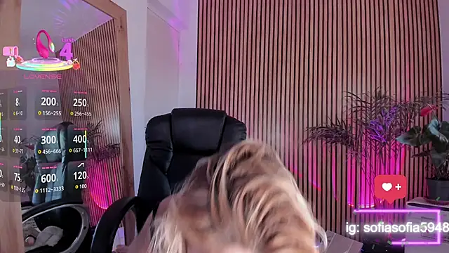 sofiah  online show from 10/05/25, 07:10