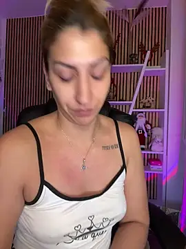 sofiah  online show from 01/07/26, 07:24