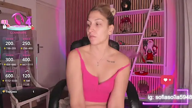 sofiah  online show from 12/17/25, 05:29