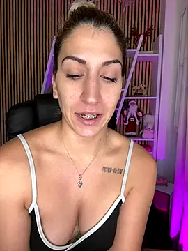 sofiah  online show from 01/08/26, 07:36