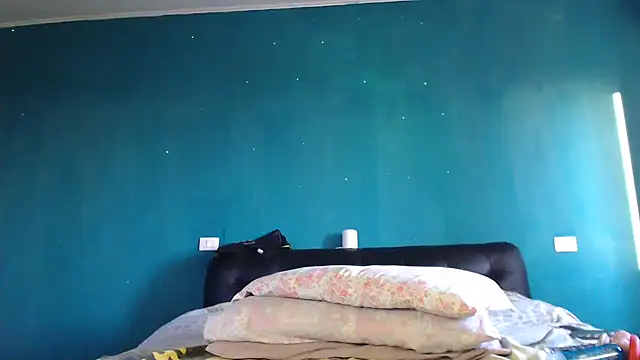 Karendolly  8 online show from 04/06/26, 05:14