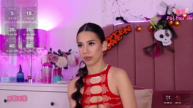 LaraKent online show from 10/28/25, 06:12