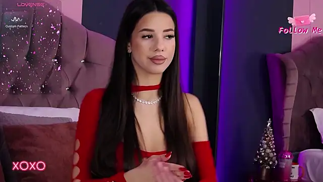 LaraKent online show from 12/22/25, 08:42