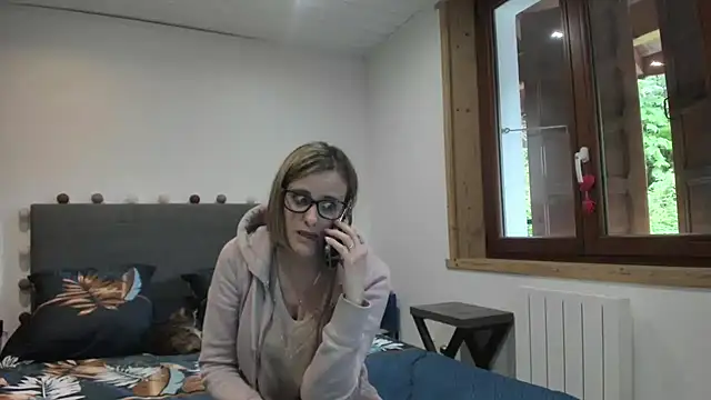 Snapshot of Madame_Callie chatting on 05/18/26, 11:37 Madame Callie online show from 05/18/26, 11:37