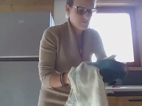 Madame Callie online show from 11/12/25, 01:48