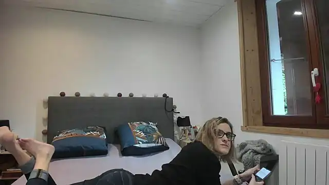 Snapshot of Madame_Callie chatting on 06/01/26, 07:30 Madame Callie online show from 06/01/26, 07:30
