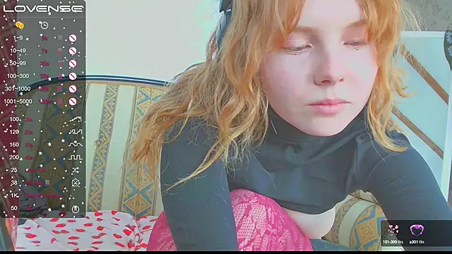 Snapshot of RubyLynxx chatting on 02/13/25, 01:15 RubyLynxx online show from 02/13/25, 01:15