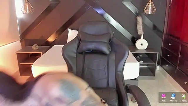 dark gotica online show from 04/14/26, 07:08