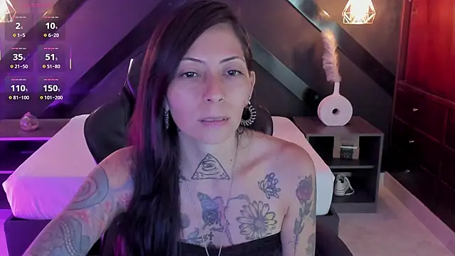 dark gotica online show from 05/19/26, 07:10