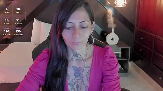 dark gotica online show from 05/18/26, 07:18