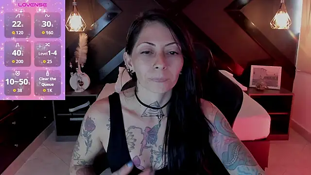 dark gotica online show from 10/24/25, 08:52