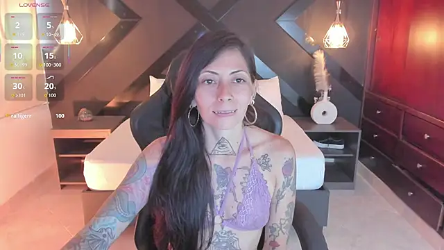 dark gotica online show from 12/20/25, 12:19